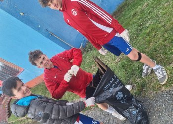 Foto č. 5 - U14 TJ Valašské Meziříčí: Bod z Třince i důkaz týmového ducha mimo hřiště
