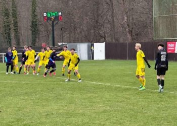 Foto č. 5 - Vítězství prvního týmu dorostenců VKK nad brankami a proměněná penalta Adama Ráčka