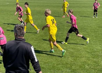 Foto č. 3 - Dorost VKK vyhrál v Zubří. Ráček osmý gól sezony po přímáku