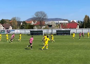 Foto č. 2 - Dorost VKK vyhrál v Zubří. Ráček osmý gól sezony po přímáku
