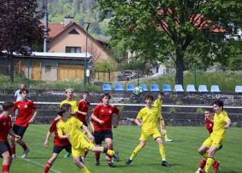 Foto č. 2 - Druhá fotoreportáž z raritního dorosteneckého derby VKK