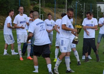 Foto č. 65 - Kateřinice - Lhota u Vsetína a oslavy prvního místa v 1. B třídě
