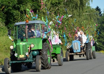 Foto č. 94 - Kateřinice - Lhota u Vsetína a oslavy prvního místa v 1. B třídě