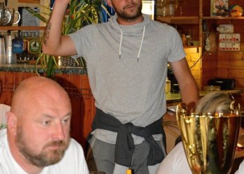 Foto č. 121 - Kateřinice - Lhota u Vsetína a oslavy prvního místa v 1. B třídě